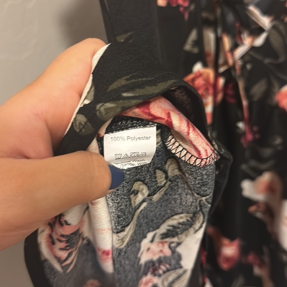 Shein blouse - Picture 4 of 4